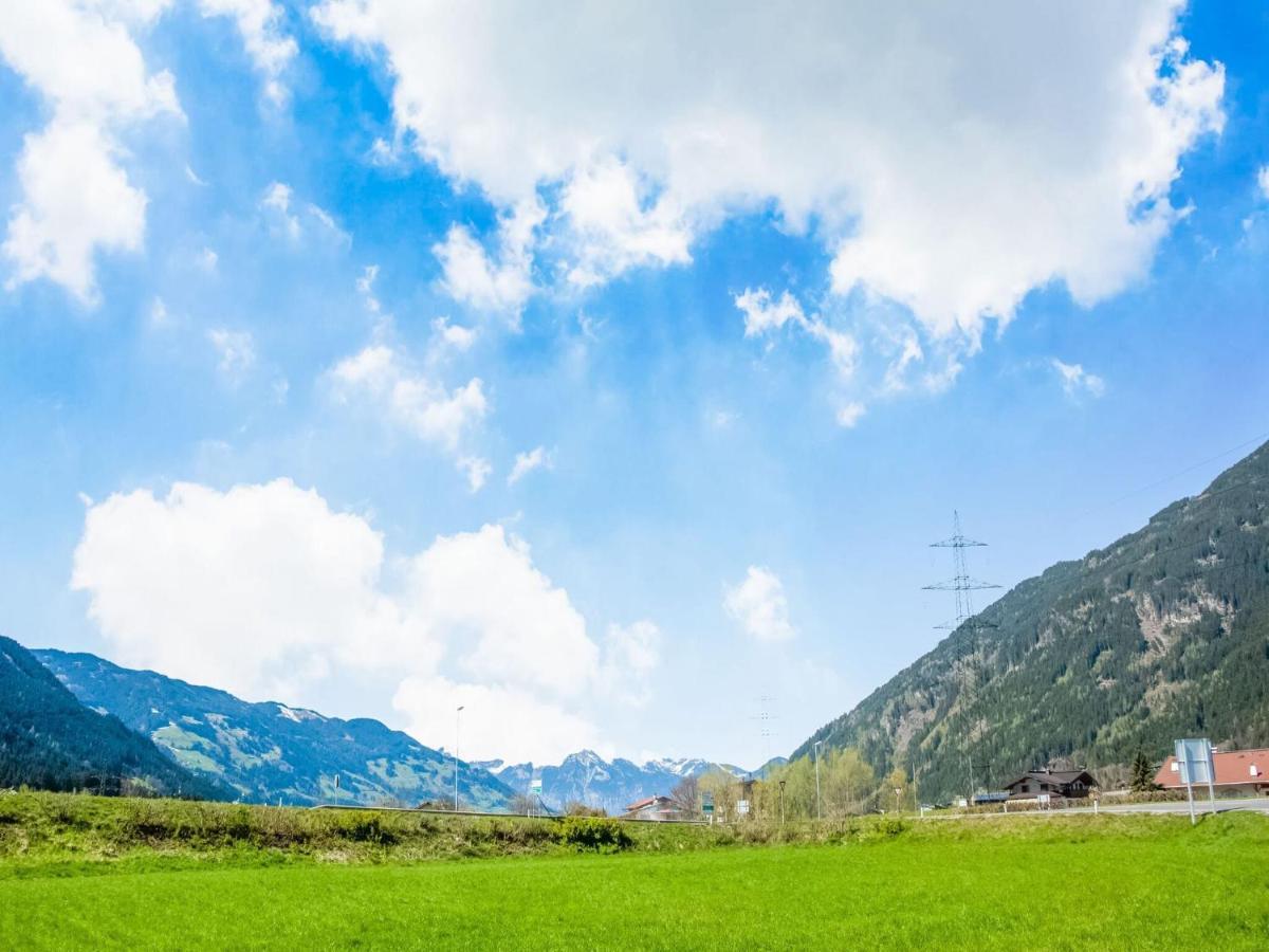 Beautiful Apartment In Ramsau With Balcony Ramsau im Zillertal Exterior photo